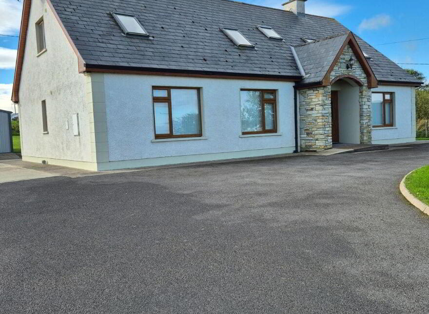 Ardfarna, Bundoran, F94FV06