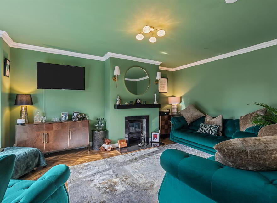 48 Old Mill Grove, Dundonald, Belfast, BT16 1WB