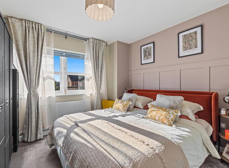 48 Old Mill Grove, Dundonald, Belfast, BT16 1WB