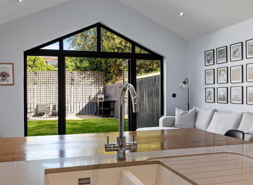 30A Belmont Park, Belfast, BT4 3DU