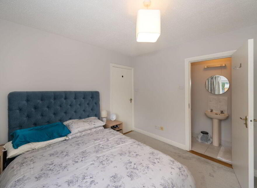 8 The Willows, Classes Lake, Ballincollig, P31RH74