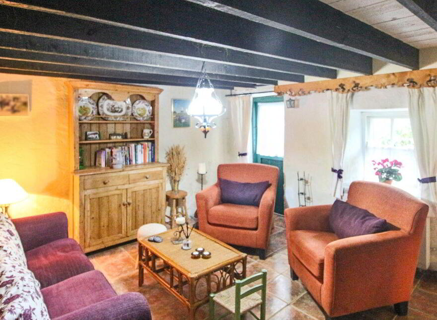 Fionn Maccumhaill Cottage, Keshcarrigan, Keshcarrigan, N41A563