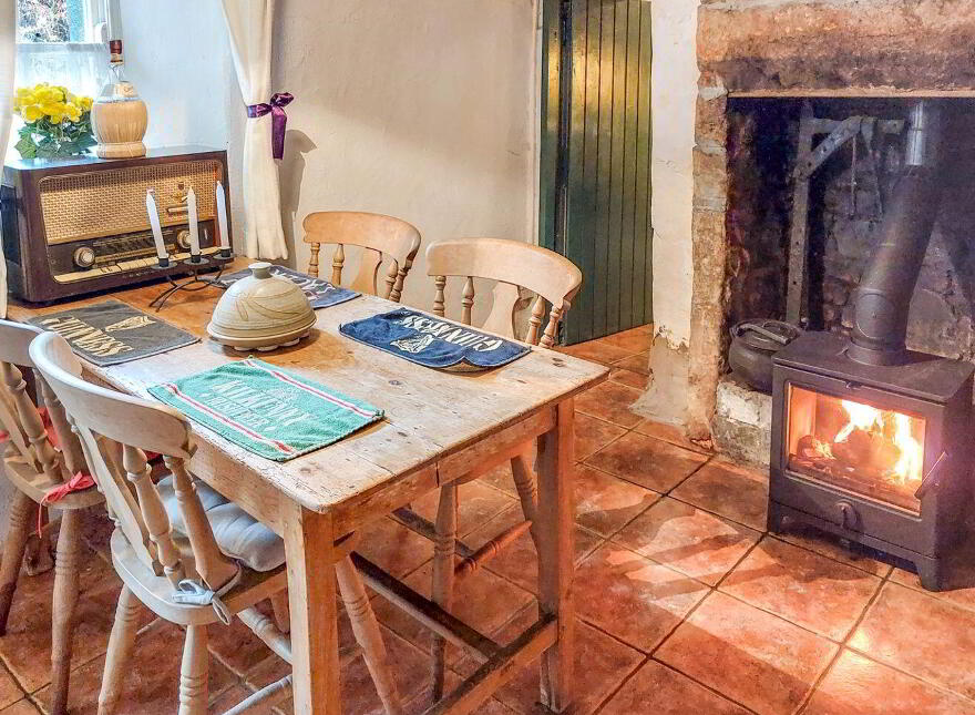 Fionn Maccumhaill Cottage, Keshcarrigan, Keshcarrigan, N41A563