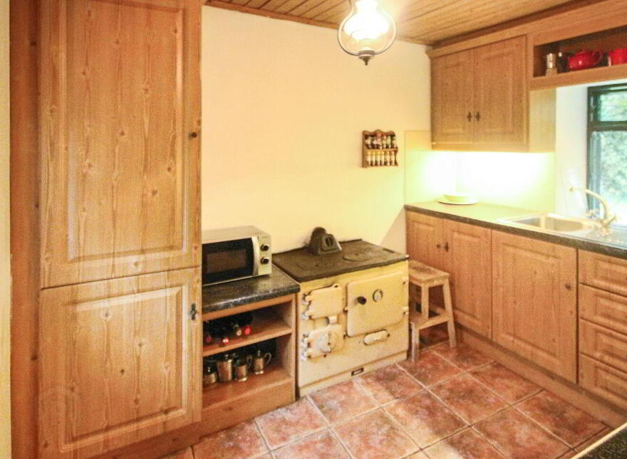 Fionn Maccumhaill Cottage, Keshcarrigan, Keshcarrigan, N41A563