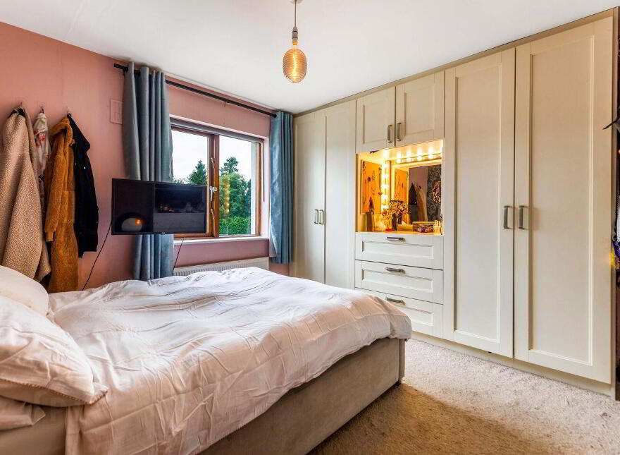 19 Knightsfield Park, Dunsany, C15F1H7