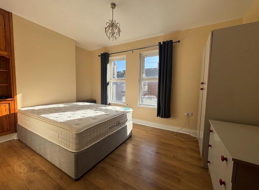 25 Benburb Street, Belfast, BT12 6JG