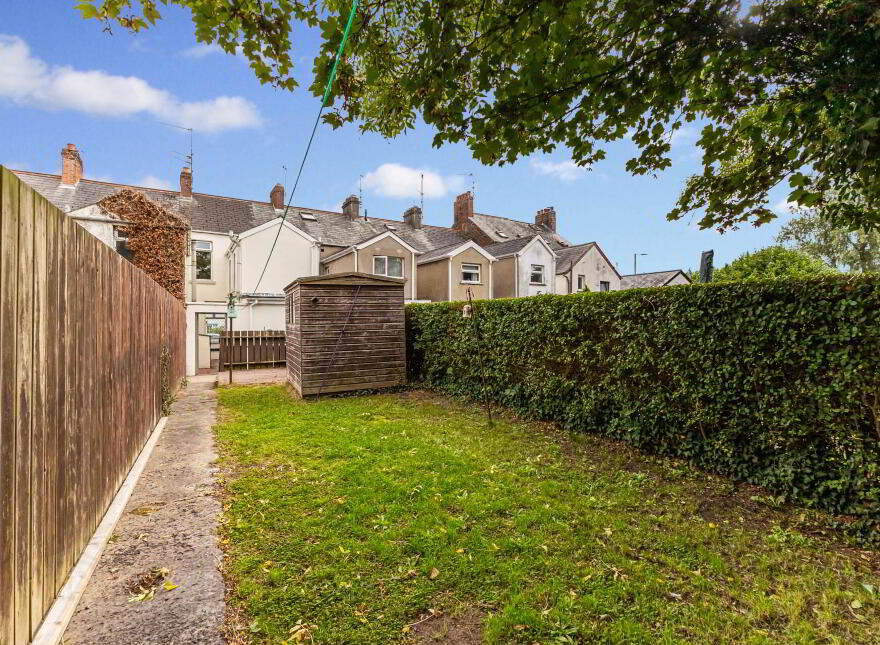 6 Benson Street, Lisburn, BT28 2BG