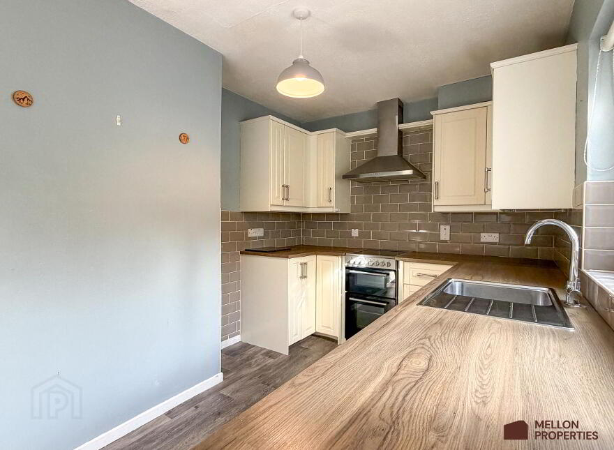 11 McKeowne Villas, Carrickmore, Omagh, BT79 9JT