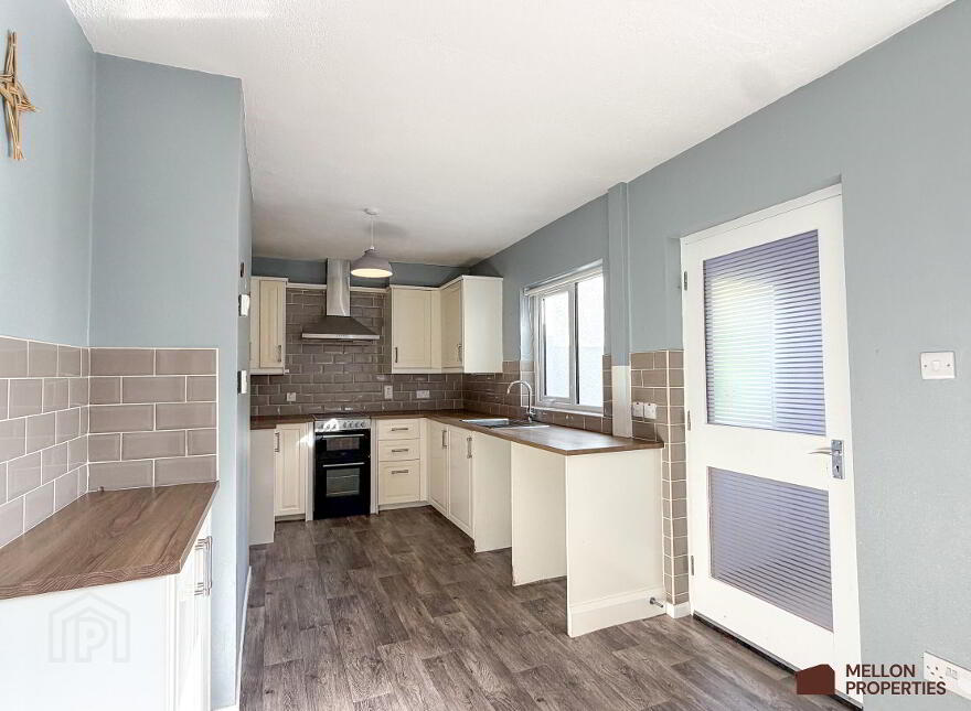 11 McKeowne Villas, Carrickmore, Omagh, BT79 9JT