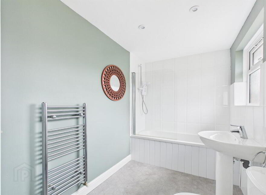 30 Strand Avenue, Holywood, BT18 9AW