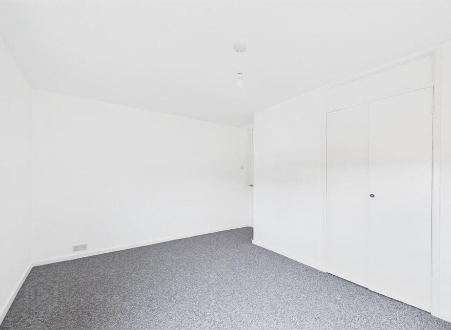 30 Strand Avenue, Holywood, BT18 9AW