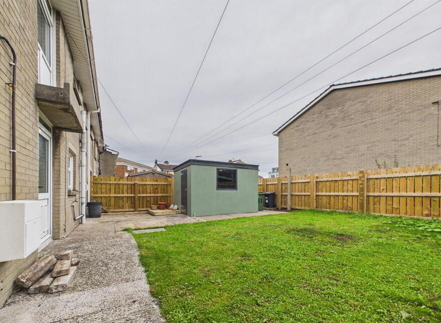 30 Strand Avenue, Holywood, BT18 9AW