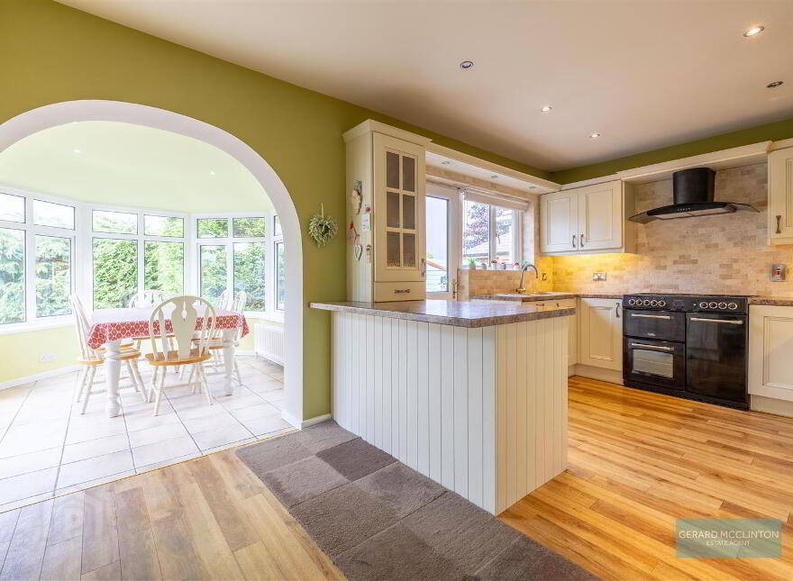 11 Saintsbury Avenue, Lisburn, BT27 5QQ
