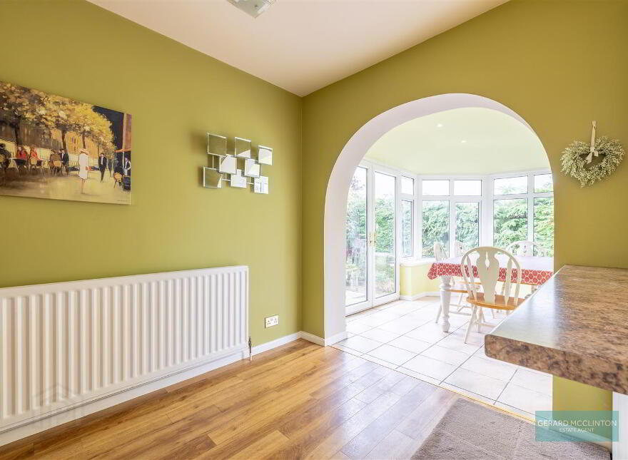 11 Saintsbury Avenue, Lisburn, BT27 5QQ