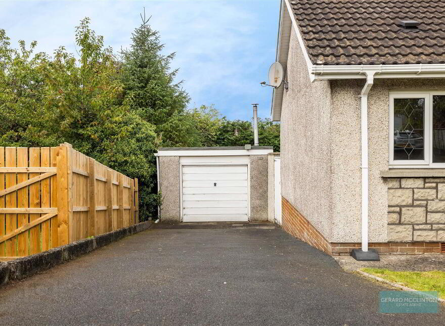 11 Saintsbury Avenue, Lisburn, BT27 5QQ