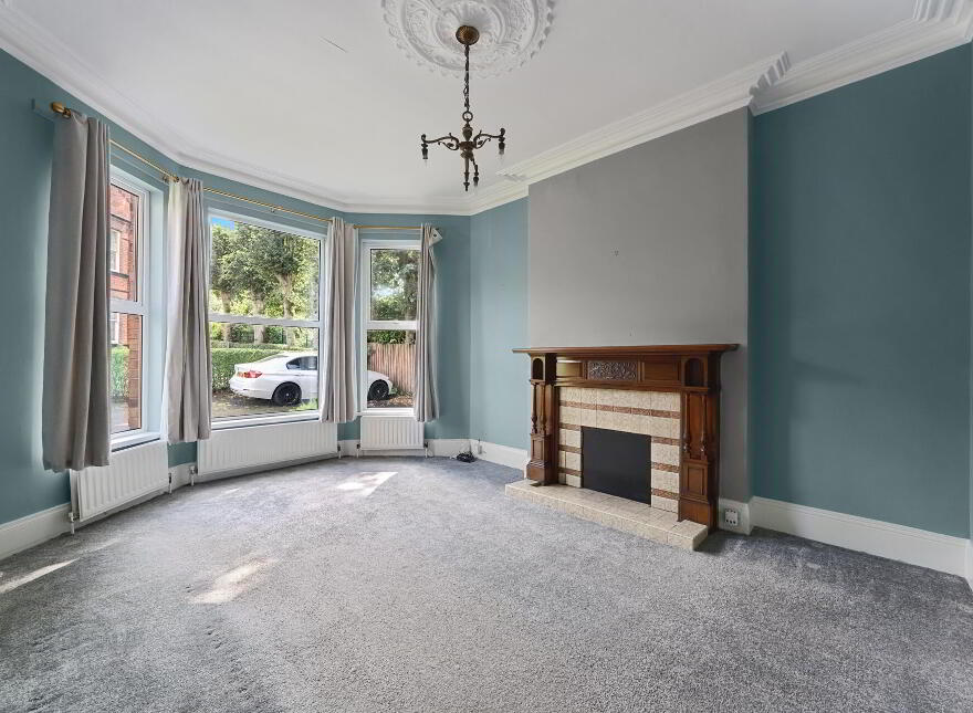 7 Eileen Gardens, Windsor Park, Belfast, BT9 6FW