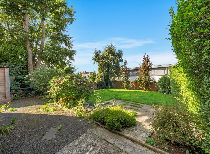 7 Eileen Gardens, Windsor Park, Belfast, BT9 6FW