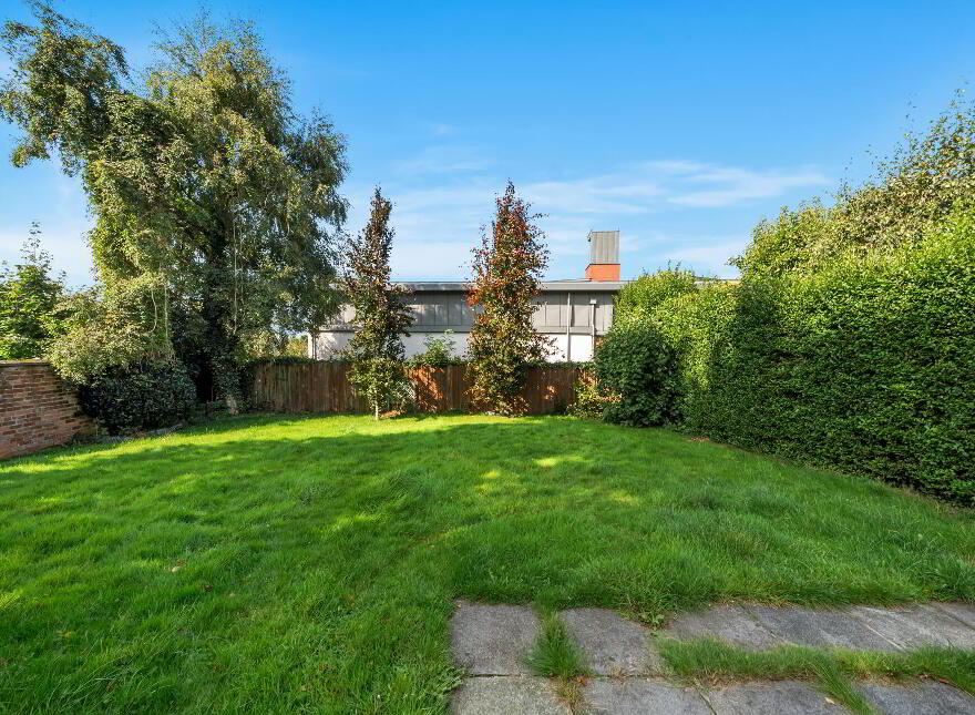 7 Eileen Gardens, Windsor Park, Belfast, BT9 6FW