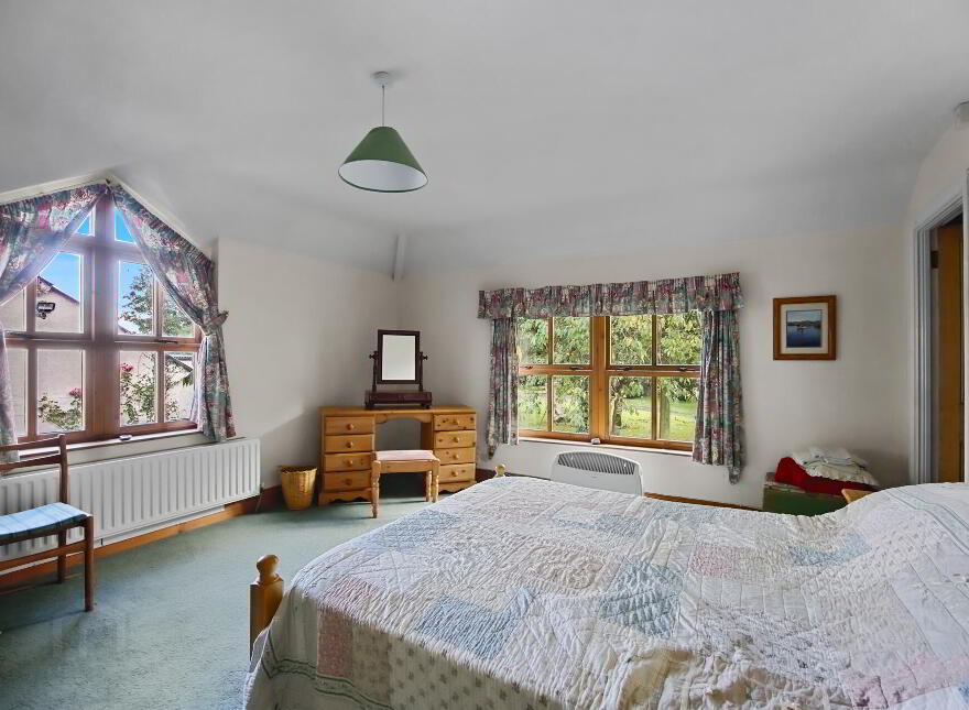 96 Old Ballynahinch Road, Lisburn, BT27 6TH