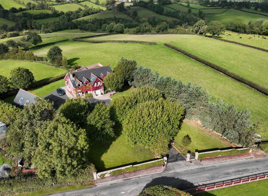 23 Turnavall Road, Newry, BT34 1LZ