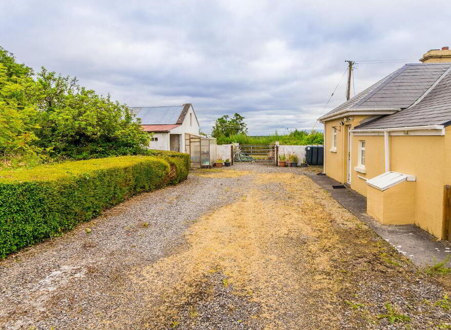 Hermitage, Ballinagare, Ballinagare, F45YY15