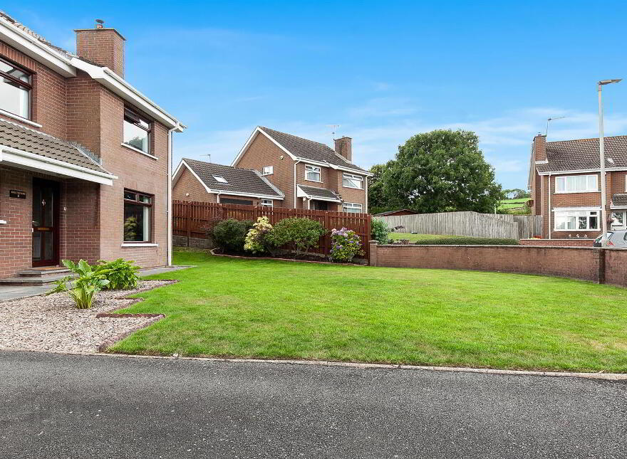 8 Bessfield Avenue, Carrickfergus, BT38 7BZ