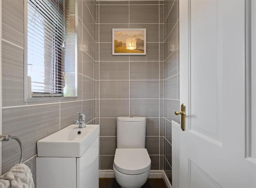8 Bessfield Avenue, Carrickfergus, BT38 7BZ