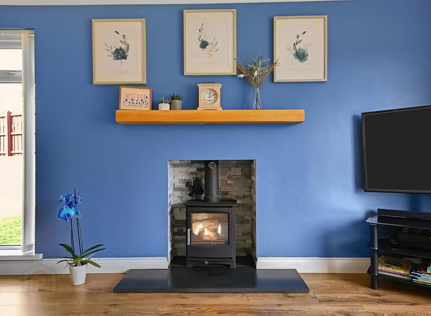 8 Bessfield Avenue, Carrickfergus, BT38 7BZ