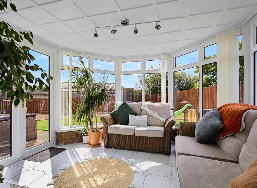 8 Bessfield Avenue, Carrickfergus, BT38 7BZ