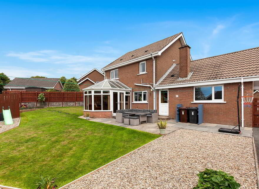 8 Bessfield Avenue, Carrickfergus, BT38 7BZ