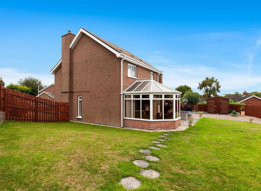 8 Bessfield Avenue, Carrickfergus, BT38 7BZ