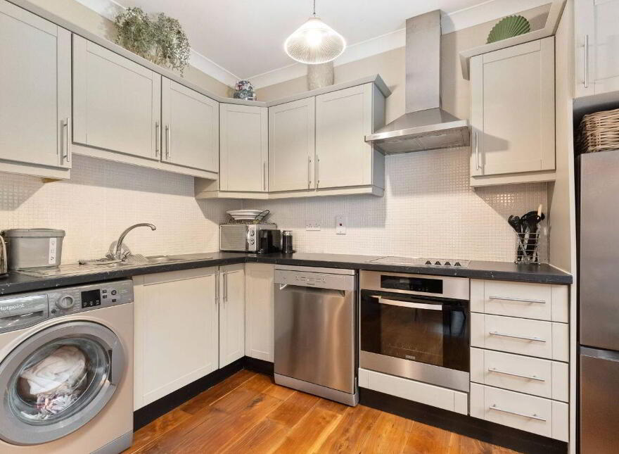 Apartment 30 Block B Altamont Hall, Stoney Road, Dundrum, Dublin 14, D14CK88