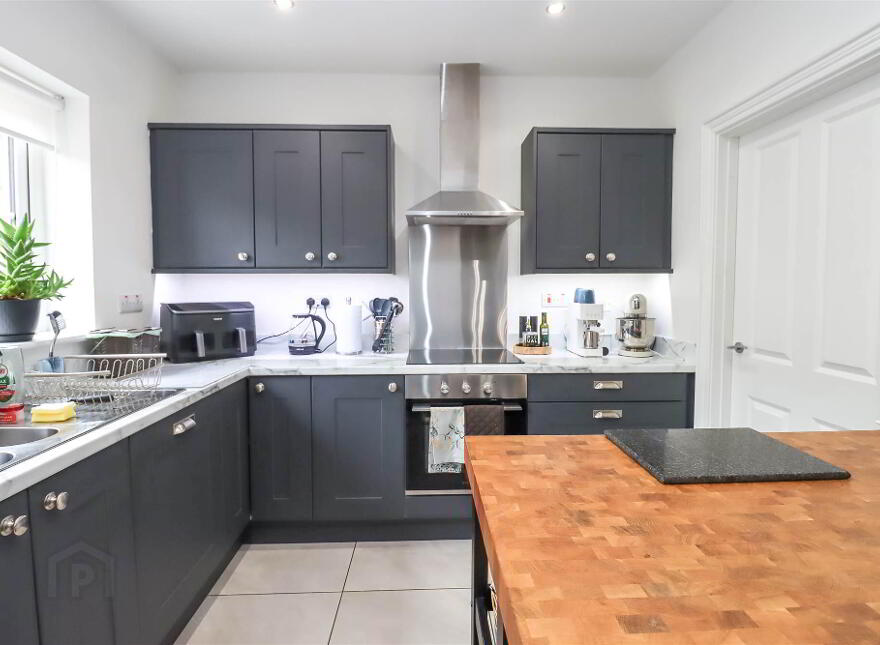 6 Millmount Village Avenue, Dundonald, Belfast, BT16 1AP