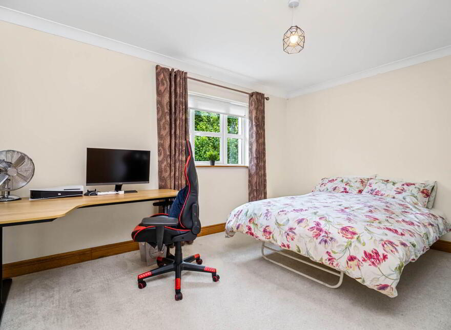 4 Cui Daibhi, Athenry, H65NF74