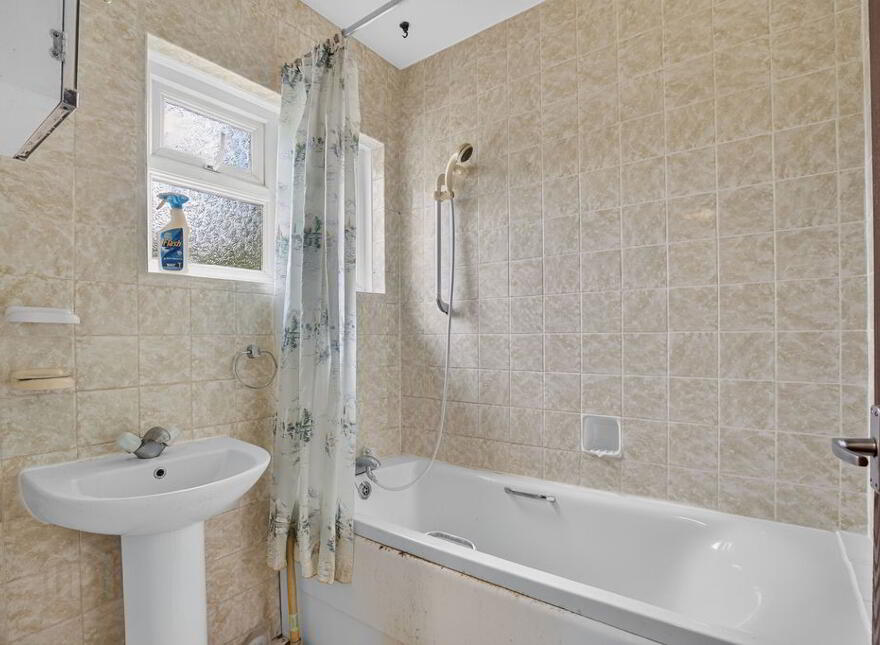 14 Ashville Park, Antrim, BT41 1HH