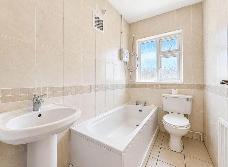 24 Ashington Heath, Navan Road, Ashington, D07H224