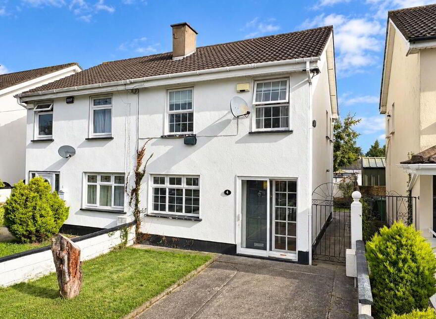 4 Woodvale Drive, Hartstown, D15W3KH