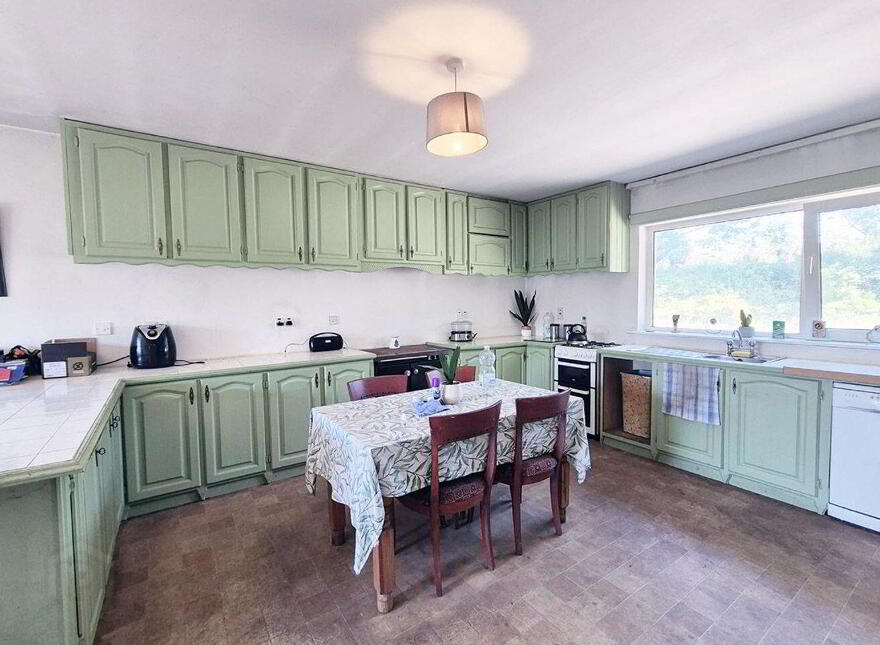 Ballinacarriga, Dunmanway, P47W242