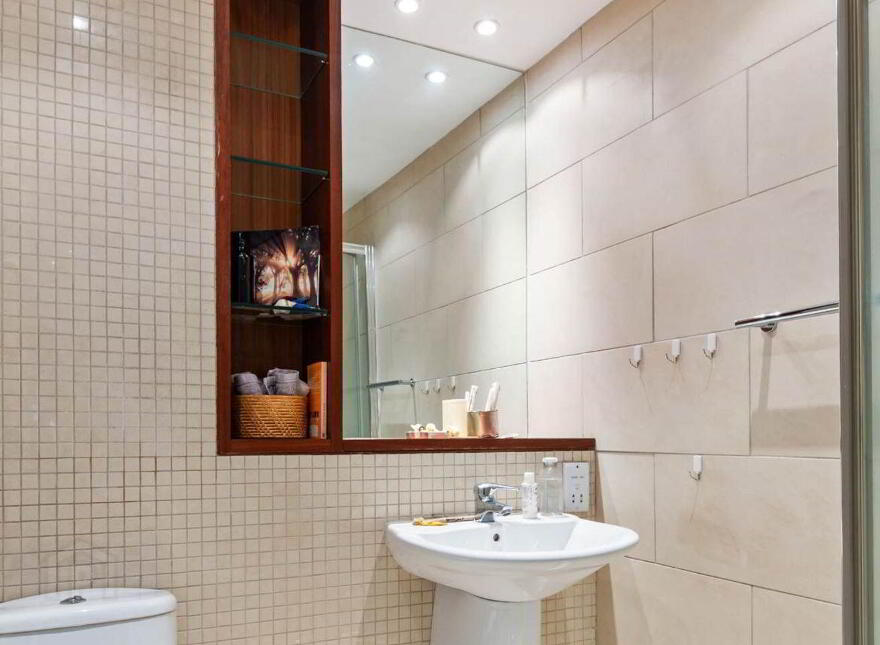 12 Huband Court Percy Place, Dublin 4, D04WD23