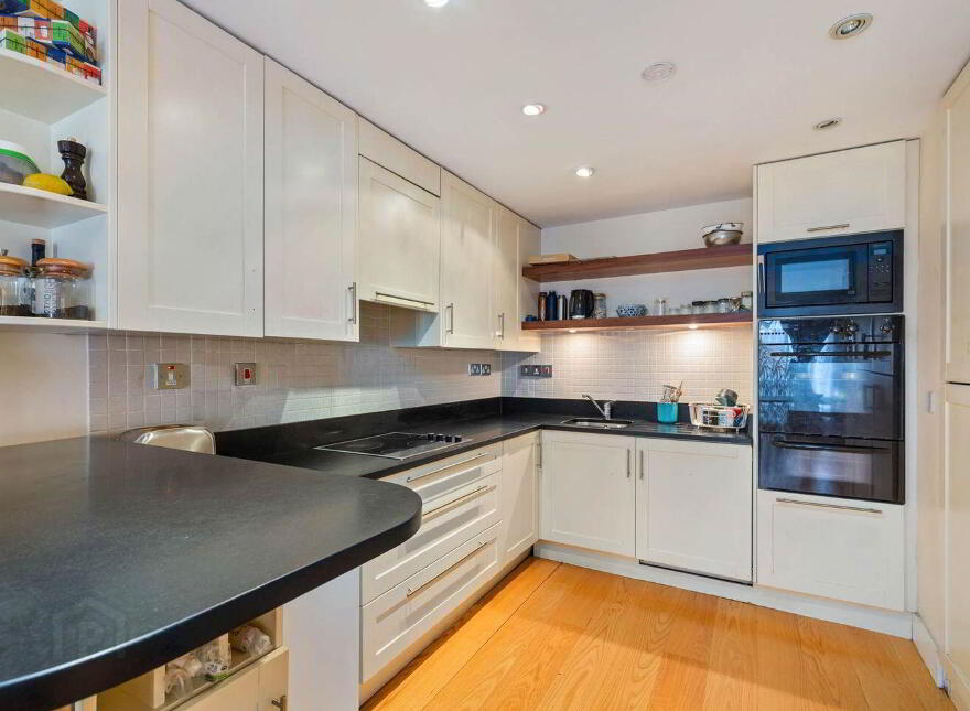 12 Huband Court Percy Place, Dublin 4, D04WD23