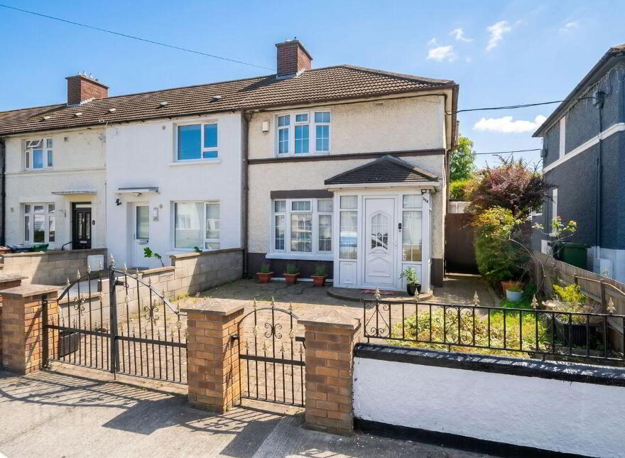 299 Landen Road, Ballyfermot, D10HX61 photo