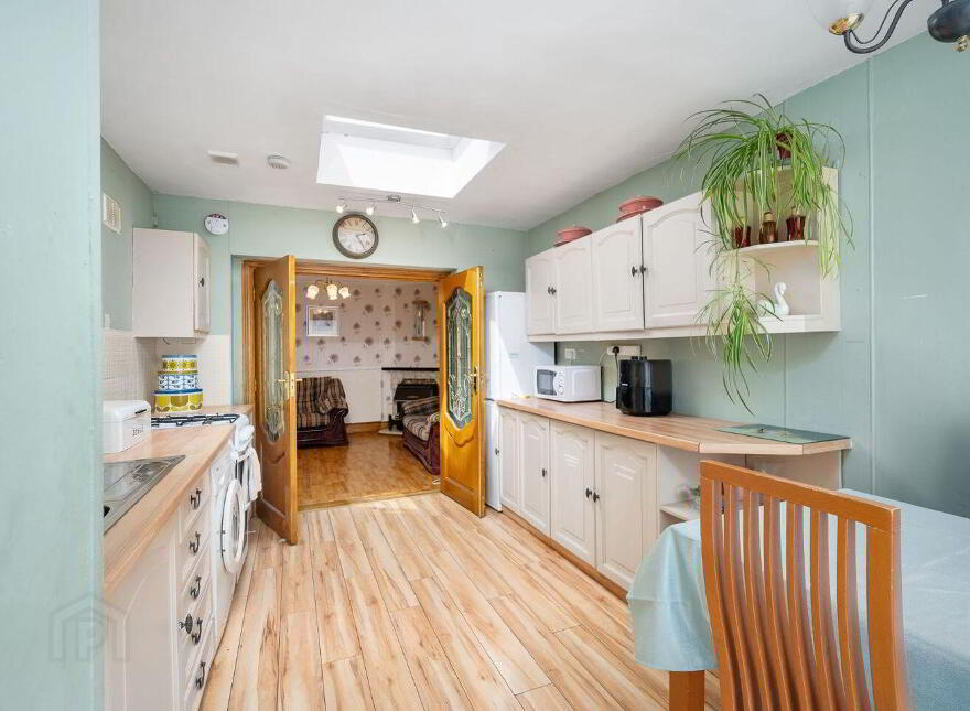299 Landen Road, Ballyfermot, D10HX61