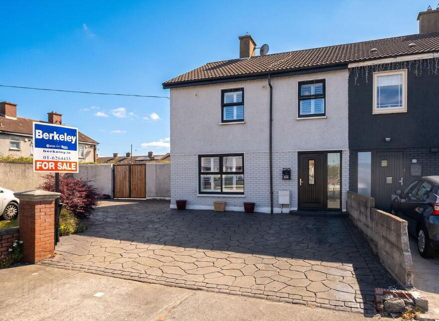 24 Croftwood Gardens, Cherry Orchard, D10A620