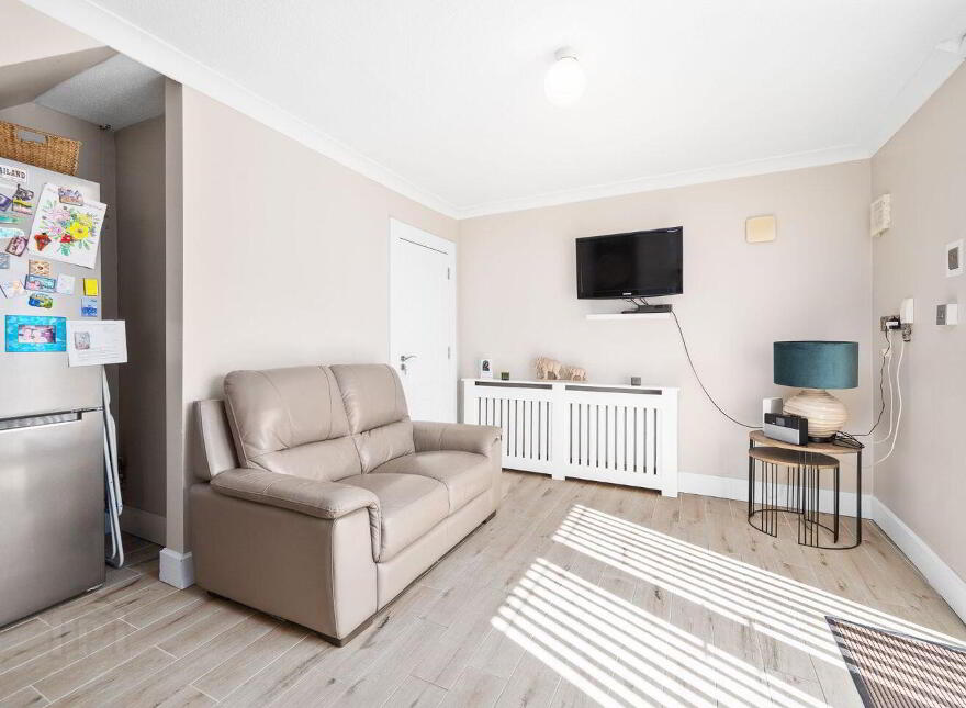 24 Croftwood Gardens, Cherry Orchard, D10A620