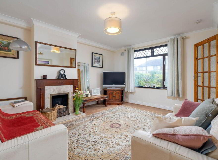100 Mulvey Park, Dundrum, Dundrum, D14HX26