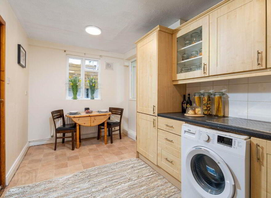 100 Mulvey Park, Dundrum, Dundrum, D14HX26