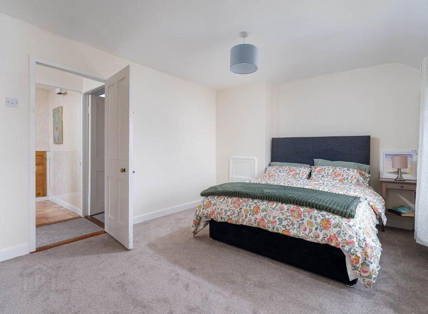 100 Mulvey Park, Dundrum, Dundrum, D14HX26