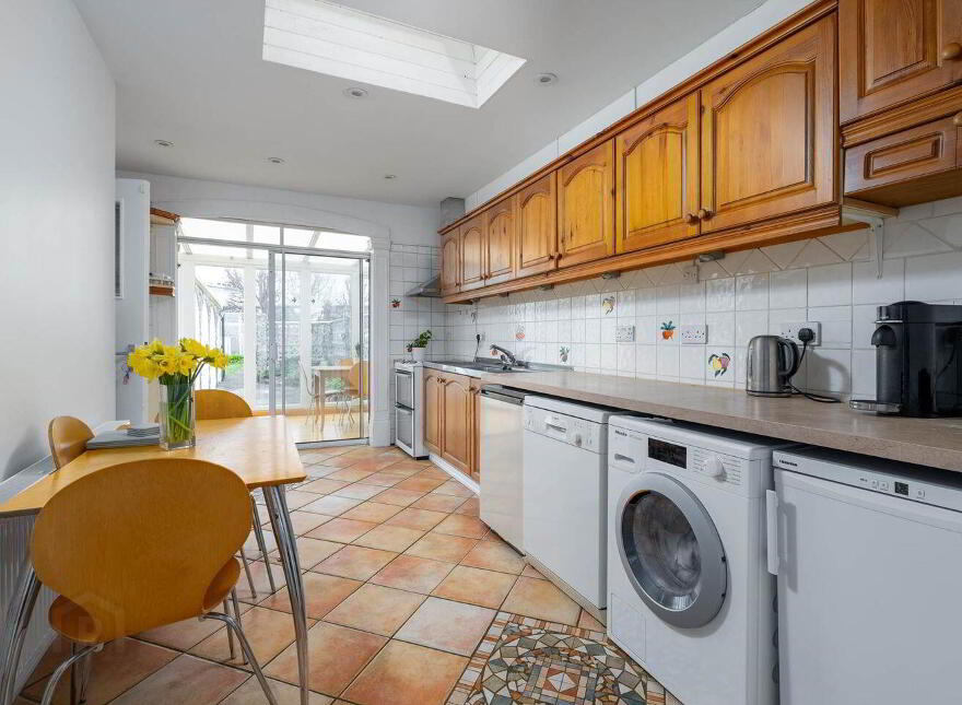 172 Mulvey Park, Dundrum, Dundrum, D14HF57