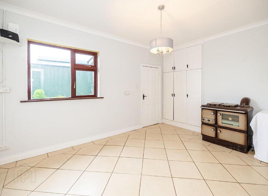 Kilgreaney Stables, Kilgreaney, Bagenalstown, R21W668