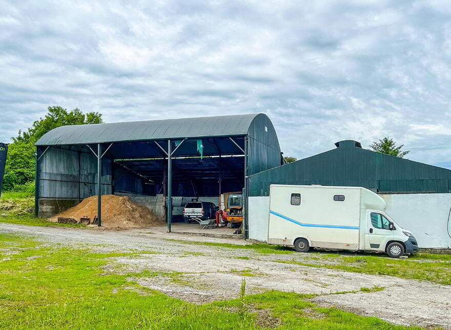 Kilgreaney Stables, Kilgreaney, Bagenalstown, R21W668